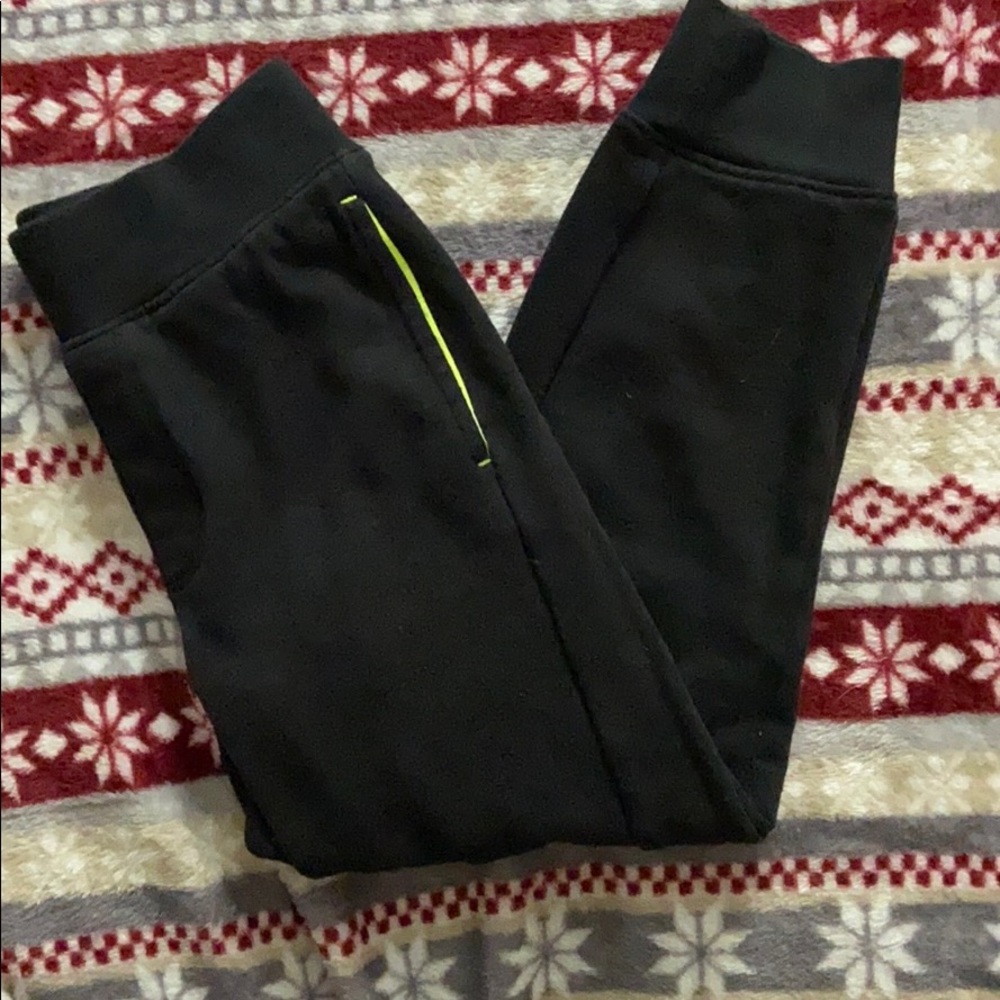 Boys S (6/7) Black sweat pants
